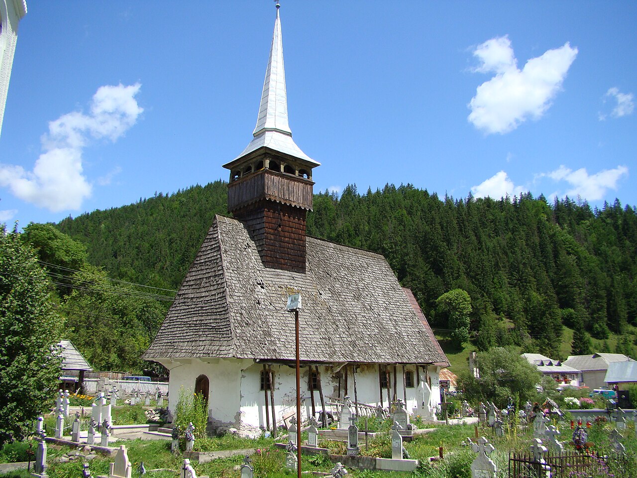 Drewniana cerkiew w Gârda de Sus z 1792 r., przy drodze doliną Arieșu