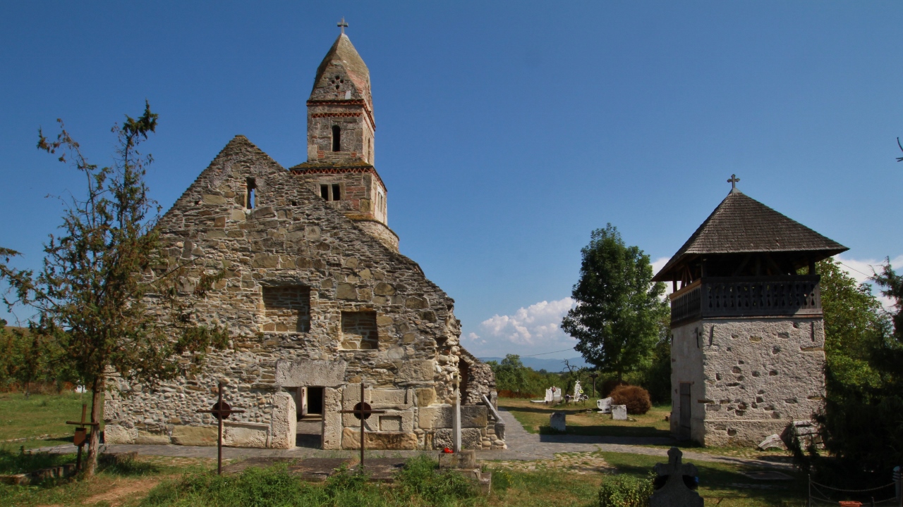 Densuș: kościół św. Mikołaja