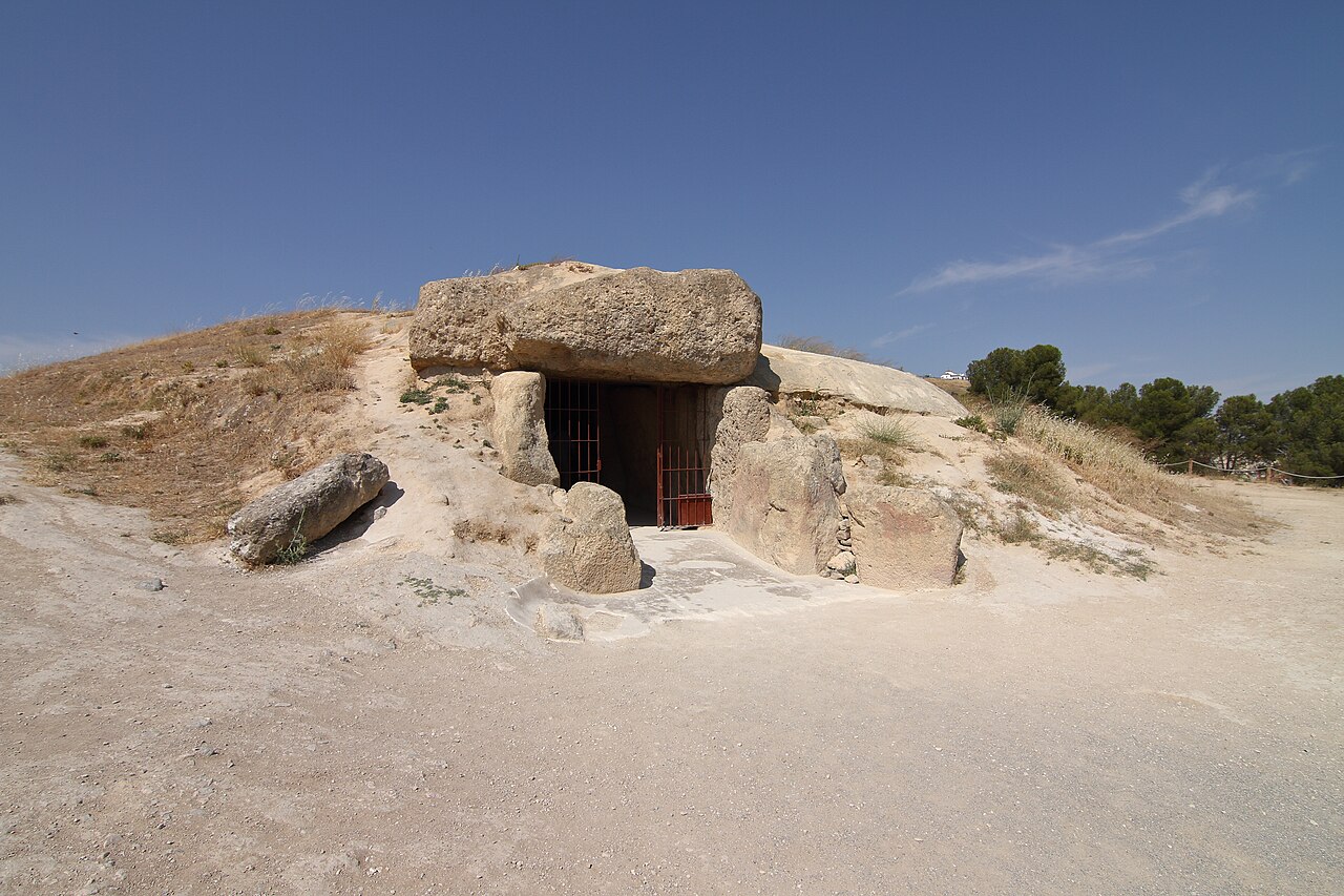Dólmenes de Antequera: Menga, Viera, El Romeral